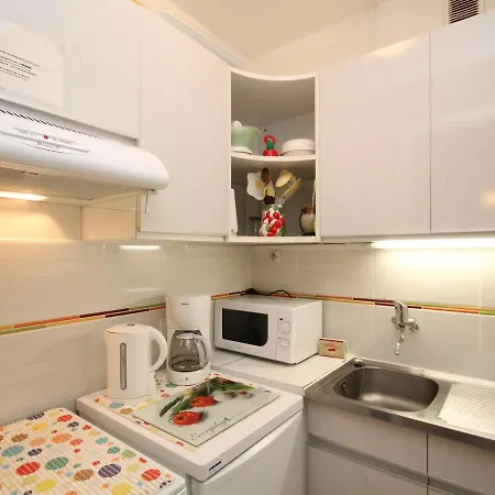 Mont-dore T2 Avec Balcon Et Parking - Fr-1-608-117